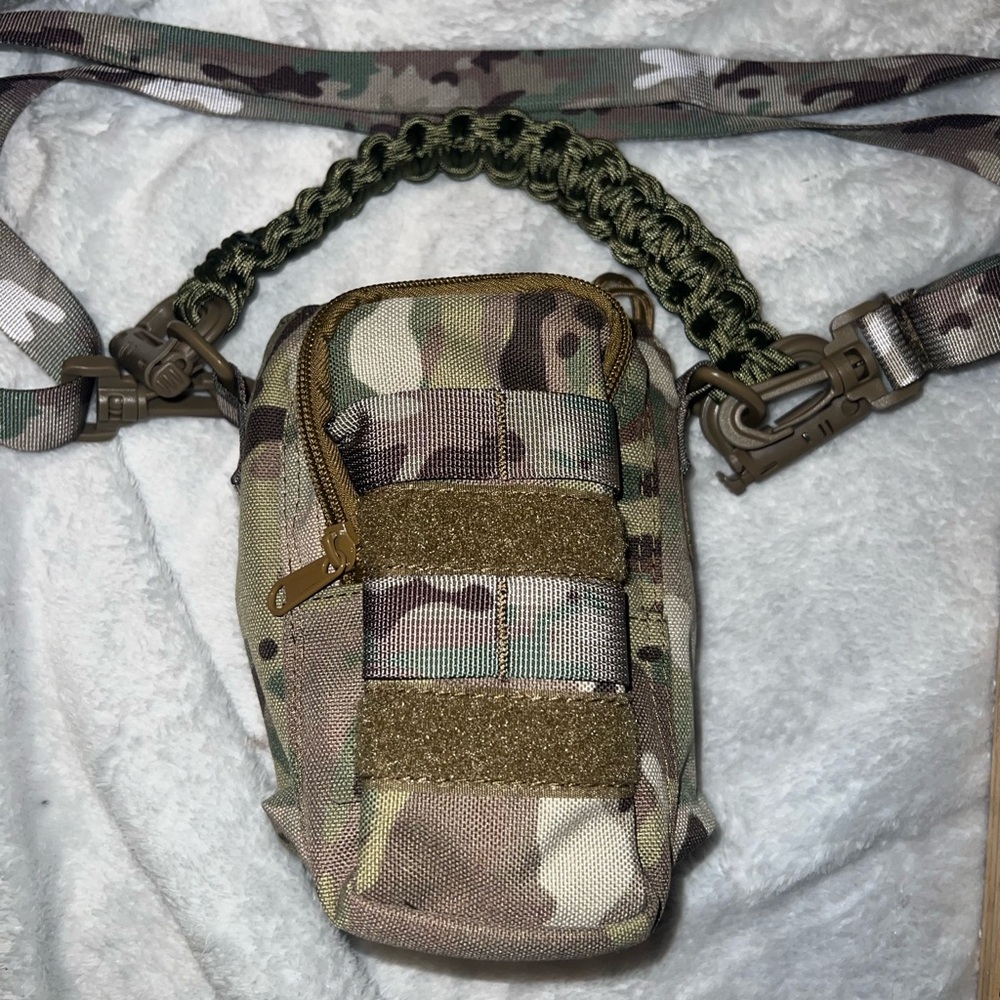 Valtcan canteen/bottle holder